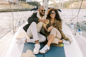 Porto : charmante croisière en voilier avec vin de Porto, option coucher de soleil