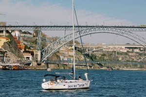 Porto : charmante croisière en voilier avec vin de Porto, option coucher de soleil