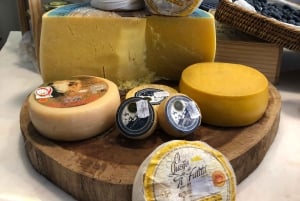 Oporto: Degustación de Queso y Vino de Oporto en un Lugar Único