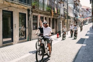 Porto: Highlights in 3 Stunden E-Bike Tour
