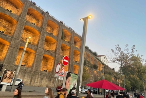 Porto: City Walking Tour with Snacks and Drinks
