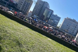 Porto: City Walking Tour with Snacks and Drinks