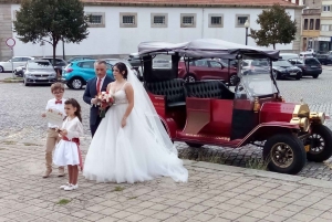 Tour Porto: Classic Car + A Toast with Port Wine