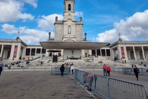 Porto: Tour privato completo al Santuario di Fatima