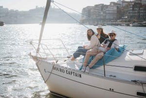 Porto : charmante croisière en voilier avec vin de Porto, option coucher de soleil