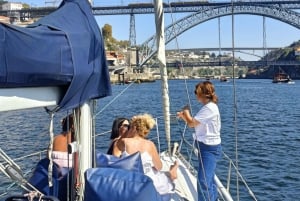 Porto : charmante croisière en voilier avec vin de Porto, option coucher de soleil