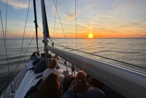 Porto : charmante croisière en voilier avec vin de Porto, option coucher de soleil