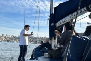 Porto : charmante croisière en voilier avec vin de Porto, option coucher de soleil