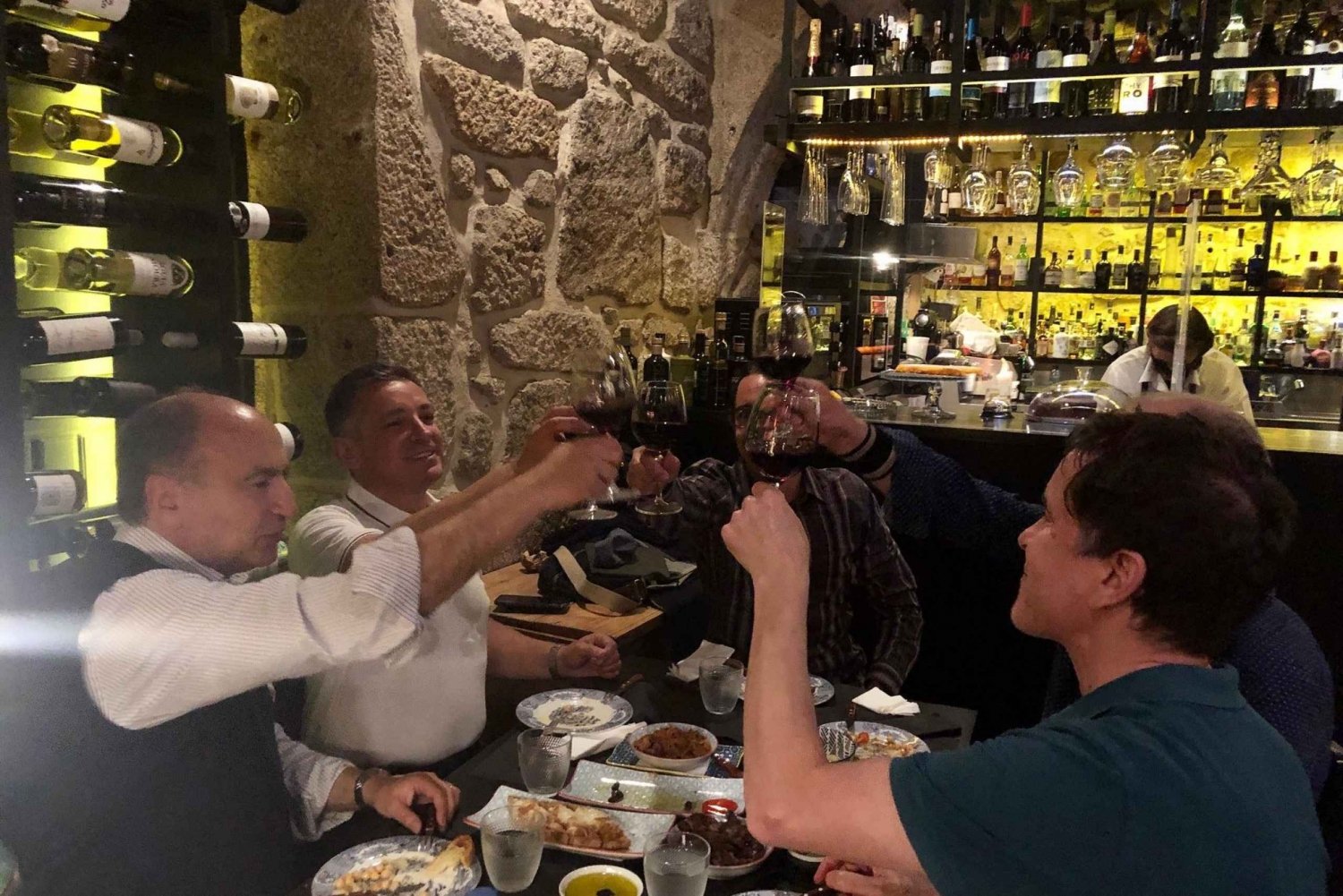 Dîner à Porto avec un habitant - Expérience privée authentique