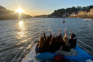 Oporto: Crucero por el Duero / Bebida de Bienvenida/con opción puesta de sol