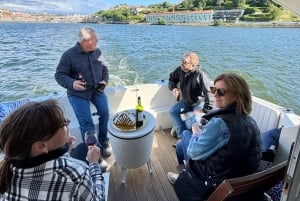 Porto: Douro River Cruise / velkomstdrink / med mulighed for solnedgang