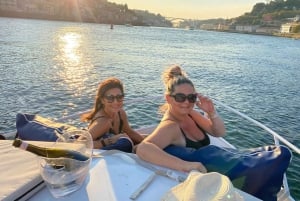 Porto : croisière privée 6 ponts et dégustation de vin de Porto/coucher de soleil