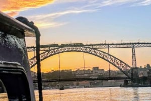 Porto : croisière privée 6 ponts et dégustation de vin de Porto/coucher de soleil