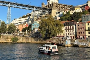 Porto : croisière privée 6 ponts et dégustation de vin de Porto/coucher de soleil