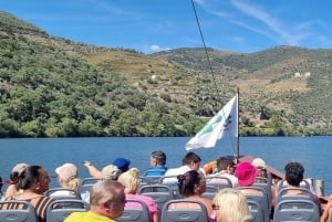 From Porto: 2 Wine Regions, Farm Lunch, and Boat Ride