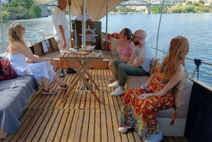 Porto: Dourovallei, 2 wijnhuizen, lunch & privéboottocht