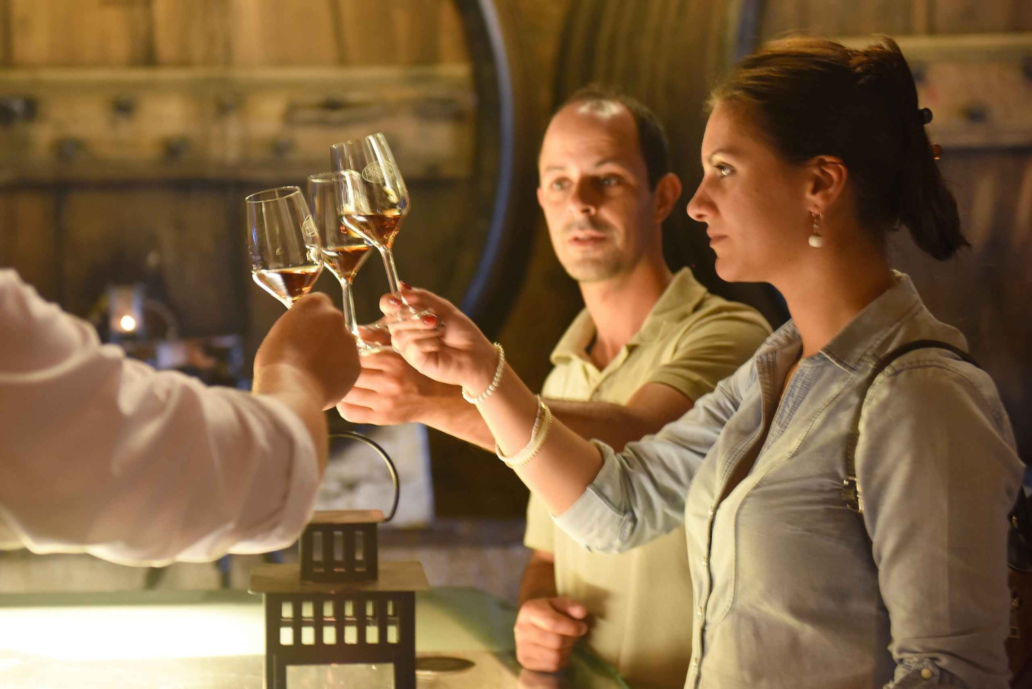 Porto : Excursion d'une journée dans la vallée du Douro avec déjeuner et village de Favaios