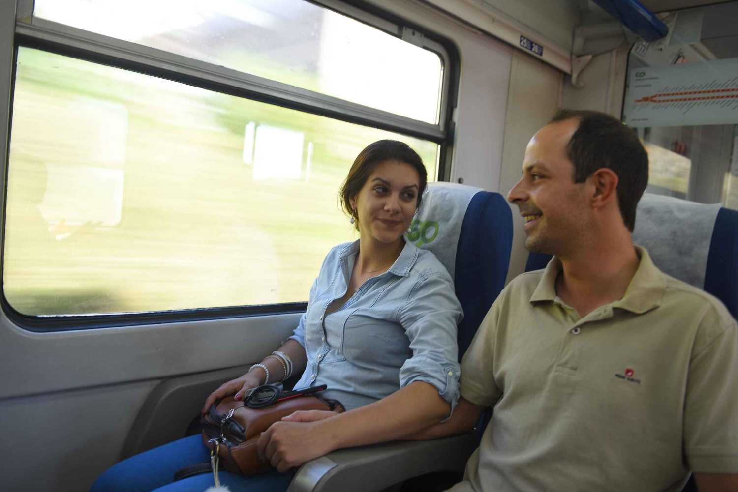 Porto : Excursion d'une journée dans la vallée du Douro avec déjeuner et village de Favaios