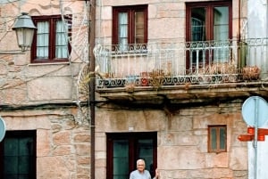 Porto: Douro-laakson viiniretki pienelle yksityisryhmälle, veneajelu, viininmaistelu, ruoka