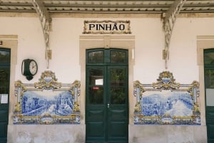 Porto: Dourodalen med två vingårdar, lunch och båttur