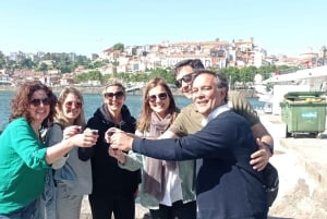 PORTO: Escape IN City - Closed at 7 Keys