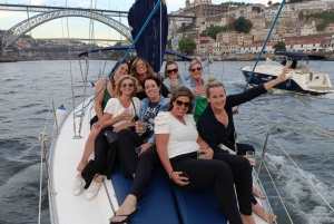 Porto: Eksklusivt selskap om bord på en sjarmerende seilbåt med drikke