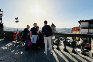 Porto Experience: Porto: Historia, kulttuuri ja maistelukierros