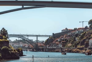 Porto : explorez 6 ponts emblématiques à bord d'un authentique bateau Rabelo