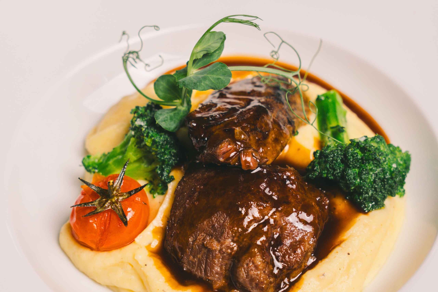 Porto: Fado Show & Dinner: A Night of Fado & Fine Dining