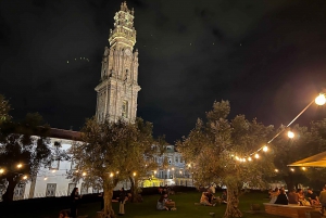 Porto: Espetáculo de Fado com Jantar numa Casa de Fado Tradicional