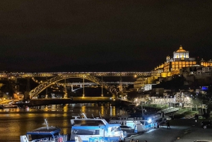 Porto: Espetáculo de Fado com Jantar numa Casa de Fado Tradicional