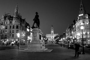 Porto: Espetáculo de Fado com Jantar numa Casa de Fado Tradicional
