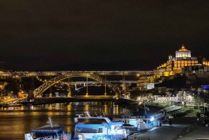 ポルト：伝統的なファドハウスでのディナー付きファドショー