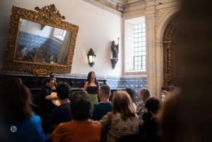 'Porto: Spettacolo di fado con tour guidato in un monastero storico'.
