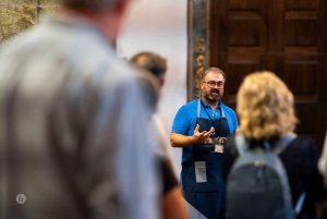 'Porto: Fado Show z wycieczką z przewodnikiem po zabytkowym klasztorze'