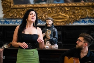 'Porto: Fado Show z wycieczką z przewodnikiem po zabytkowym klasztorze'