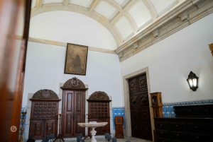 'Porto: Fado Show z wycieczką z przewodnikiem po zabytkowym klasztorze'