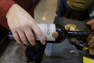 Geschmack von Porto: Die ultimative portugiesische Foodtour mit kompletter Mahlzeit