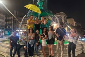 Porto: Kneipentour mit 7 Getränken, Spielen und VIP-Clubzugang