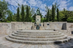 Porto: Guimarães & Braga Tour with Entry Tickets and Lunch