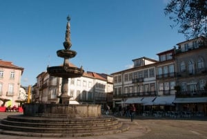 Porto: Guimarães & Braga Tour with Entry Tickets and Lunch