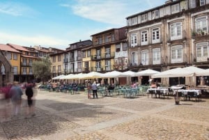 Porto: Guimarães & Braga Tour with Entry Tickets and Lunch