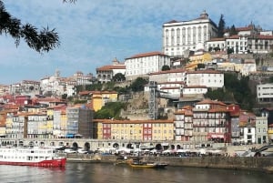 Porto: Halvdags byrundtur i liten gruppe med portvinsmaking
