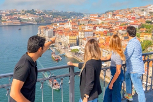 Порту: полет на вертолете, пешеходная экскурсия с гидом и речной круиз