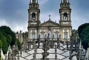 Portosta: Bragan ja Guimarãesin päiväretki lounaalla