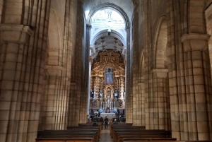 Porto Historic Centre: Private Walking Tour & Cathedral