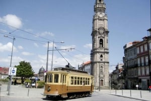 Porto: Historische e-biketour met gids