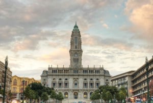 Porto: Historische e-biketour met gids