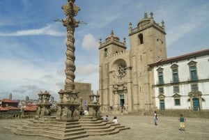 Porto: Historische e-biketour met gids