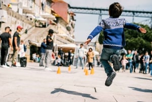 Porto: Tour storico in e-Bike con una guida